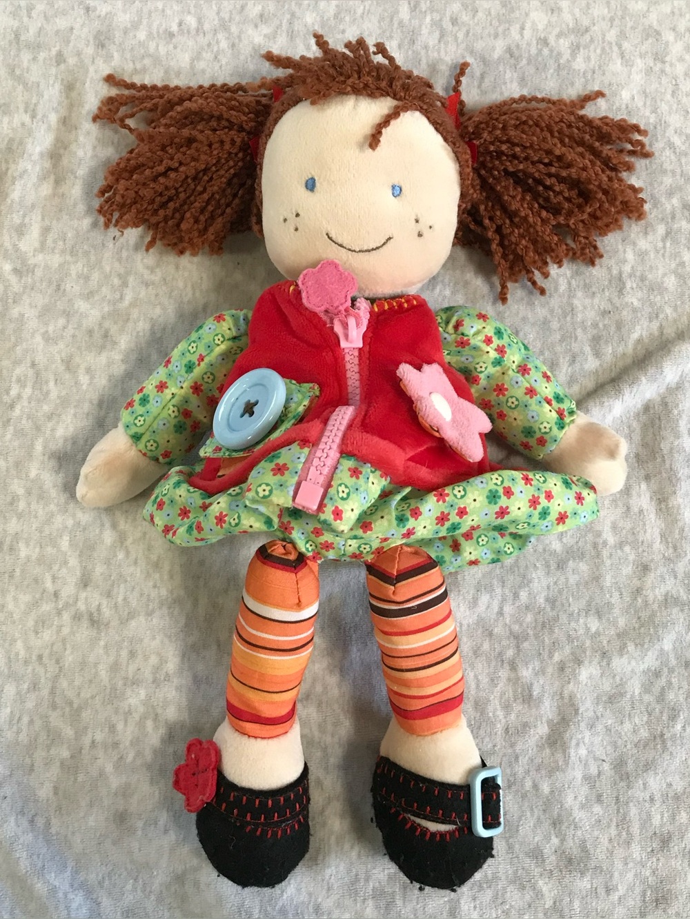 Carters “Teach Me To Dress” cloth Doll Yarn Hair Plush Toy Zip Snap Buckle